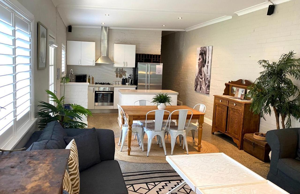 The Edward Townhouse 157 - Steps To Town Villa Orange Luaran gambar
